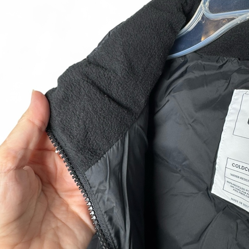 GAP ColdControl Black Puffer Vest Women’s L NWT Water Resistant - Picture 8 of 15